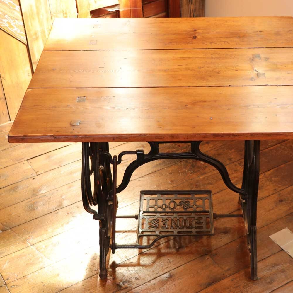 Dining Table Made With Reclaimed Wood And Singer Sewing Machine